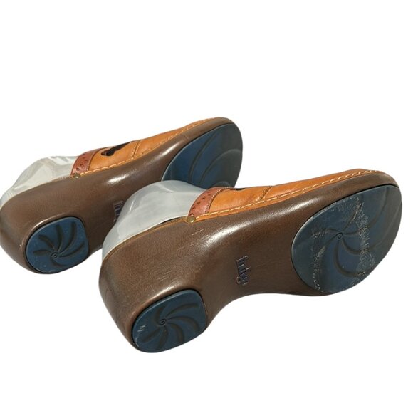 Indigo by Clarks Leather Clogs Embroidered Floral Western Mules 8 - Picture 8 of 10